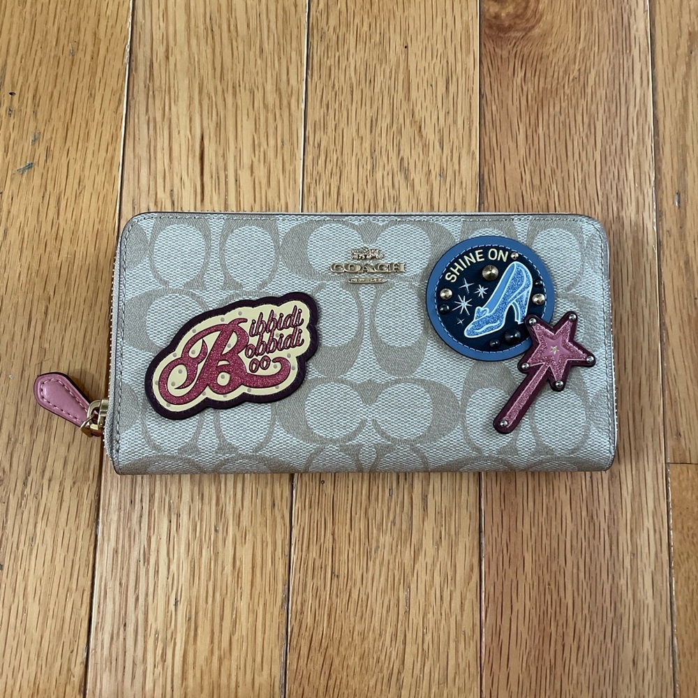 Coach Cinderella accordion wallet